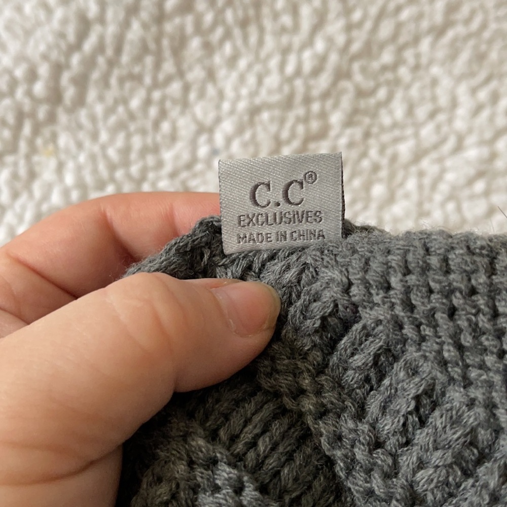 CC Beanie Grey with Patterned Cuff - Picture 5 of 6
